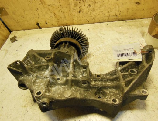 Кронштейн генератора Volkswagen Passat B5 (3B) 1996-2000  Volkswagen Passat Passat B5 (3B) 1996-2000