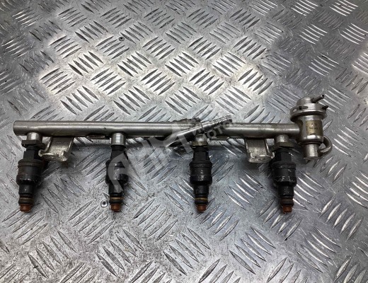 Форсунка Volkswagen Passat B5 (3B) 1996-2000  Volkswagen Passat Passat B5 (3B) 1996-2000