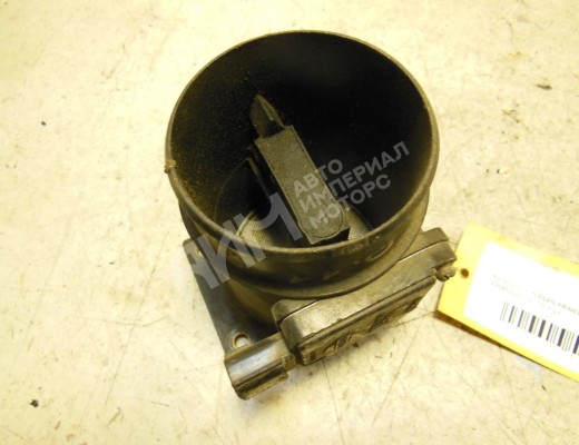 Расходомер воздуха Nissan Primera II (P11) 1996-2002  Nissan Primera Primera II (P11) 1996-2002