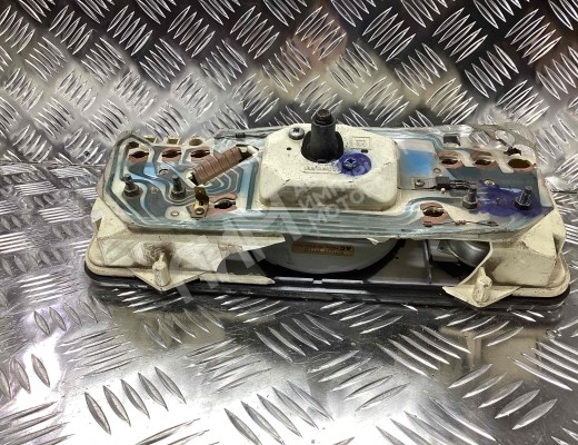 Щиток приборов (приборная панель) Opel Kadett E 1984-1992  Opel Kadett Kadett E 1984-1992