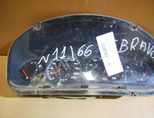 Щиток приборов (приборная панель) Fiat Bravo I (182) 1995-2001  Fiat Bravo Bravo I (182) 1995-2001