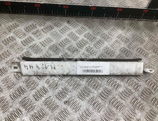 Ус под фару правый Mercedes E (W124) 1985-1996  Mercedes E E (W124) 1985-1996