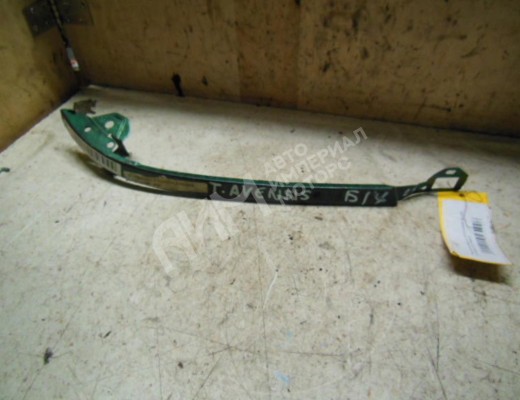 Ус под фару правый Toyota Avensis I (T220) 1997-2003  Toyota Avensis Avensis I (T220) 1997-2003