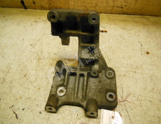 Кронштейн компрессора кондиционера Ford Scorpio II 1994-1998  Ford Scorpio Scorpio II 1994-1998