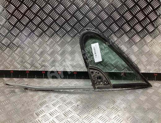 Форточка передняя левая Peugeot 307 (3A/3H) 2001-2005  Peugeot 307 307 (3A/3H) 2001-2005