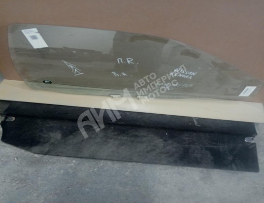 Стекло двери передней правой  Nissan Almera I (N15) 1995-2000