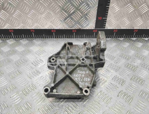 Кронштейн компрессора кондиционера Seat Leon I (1M) 1998-2006  Seat Leon Leon I (1M) 1998-2006