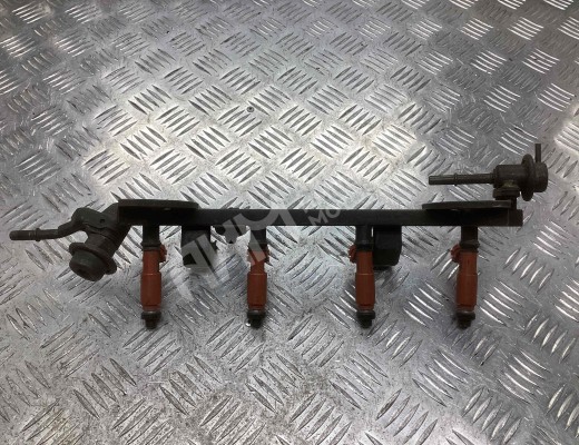 Форсунка Mazda 323 V (BA) 1994-1998  Mazda 323 323 V (BA) 1994-1998