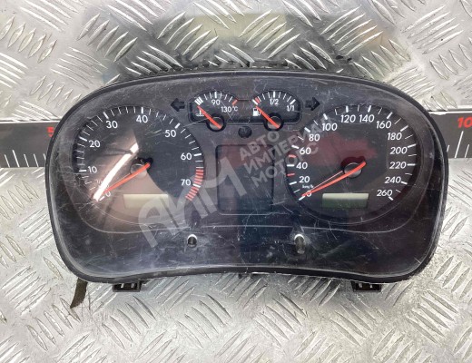 Щиток приборов (приборная панель) Volkswagen Golf IV (1J) 1997-2004  Volkswagen Golf Golf IV (1J) 1997-2004