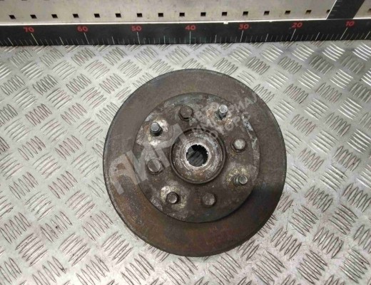 Ступица передняя правая Hyundai Lantra (J1) 1990-1995  Hyundai Lantra Lantra (J1) 1990-1995