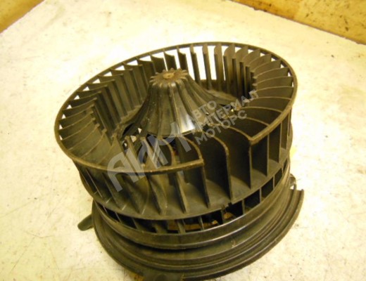 Моторчик печки Mercedes 190 (W201) 1982-1993  Mercedes 190 190 (W201) 1982-1993