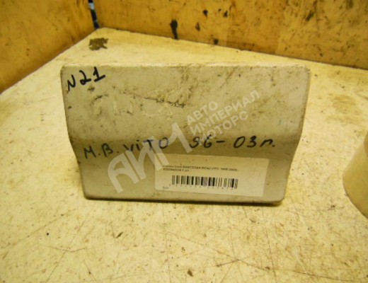 Лючок топливного бака Mercedes Vito I (W638) 1996-2003  Mercedes Vito Vito I (W638) 1996-2003