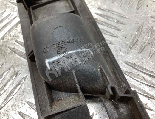 Ручка внутренняя задняя левая Volkswagen Passat B5 (3B) 1996-2000  Volkswagen Passat Passat B5 (3B) 1996-2000