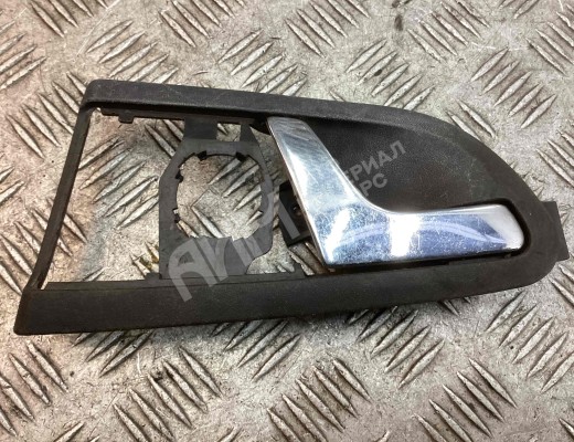 Ручка внутренняя задняя правая Skoda Octavia A4 Tour (1U) 1996-2010  Skoda Octavia Octavia A4 Tour (1U) 1996-2010