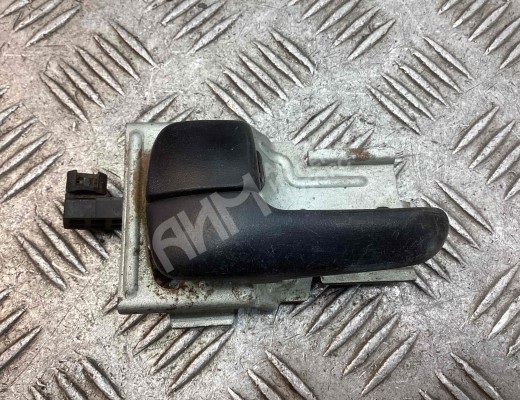 Ручка внутренняя передняя левая Mazda 626 IV (GE/GV) 1992-1997  Mazda 626 626 IV (GE/GV) 1992-1997