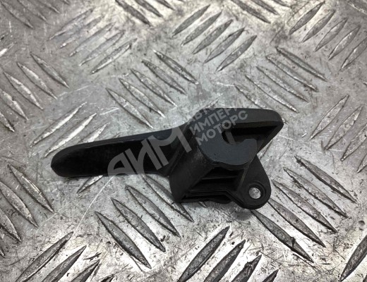 Ручка внутренняя передняя левая Volkswagen Passat B3 1988-1993  Volkswagen Passat Passat B3 1988-1993