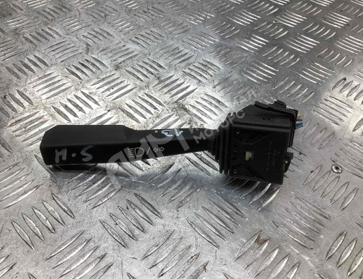 Переключатель поворотов  Volvo 440 1988-1996