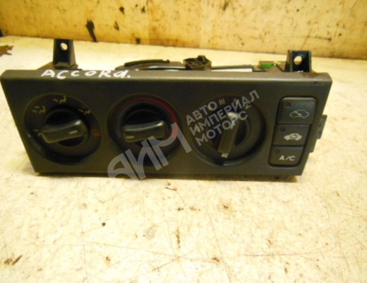 Блок управления печки/климат-контроля Honda Accord V 1993-1998  Honda Accord Accord V 1993-1998