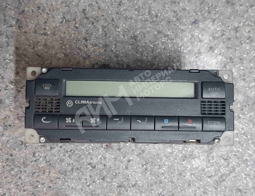 Блок управления печки/климат-контроля Volkswagen Passat B5 (3B) 1996-2000  Volkswagen Passat Passat B5 (3B) 1996-2000