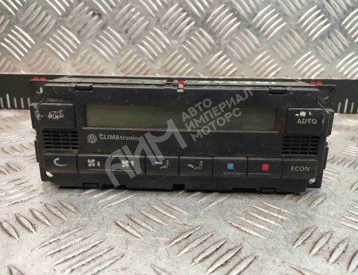 Блок управления печки/климат-контроля Volkswagen Passat B5 (3B) 1996-2000  Volkswagen Passat Passat B5 (3B) 1996-2000