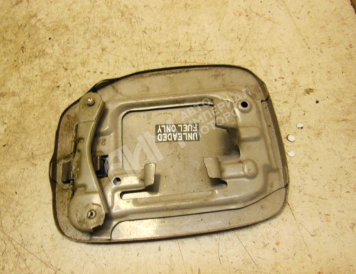 Лючок топливного бака Toyota Avensis I (T220) 1997-2003  Toyota Avensis Avensis I (T220) 1997-2003