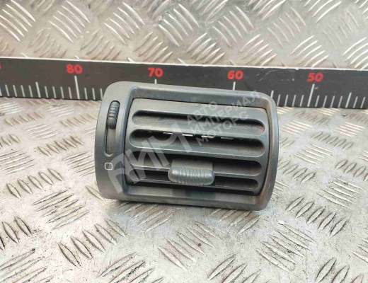 Дефлектор обдува салона Peugeot 806 1994-2002  Peugeot 806 806 1994-2002