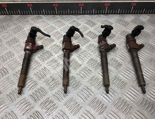 Форсунка Opel Astra H 2004-2007  Opel Astra Astra H 2004-2007