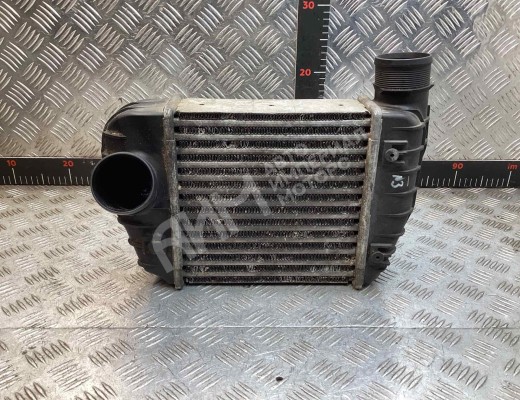Интеркулер Audi A6 C6 (4F) 2004-2008  Audi A6 A6 C6 (4F) 2004-2008
