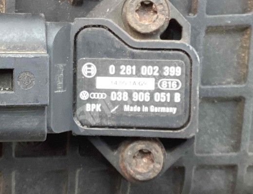 Интеркулер Audi A4 B7 (8EC, 8ED) 2004-2008  Audi A4 A4 B7 (8EC, 8ED) 2004-2008