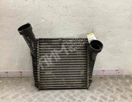 Интеркулер Volkswagen Touareg I (7L) 2002-2006  Volkswagen Touareg Touareg I (7L) 2002-2006