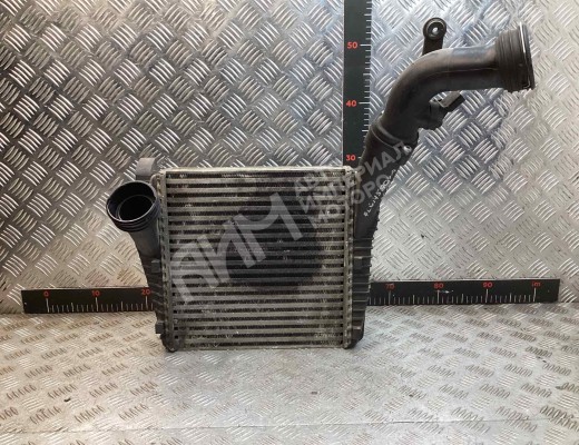 Интеркулер Volkswagen Touareg I (7L) 2002-2006  Volkswagen Touareg Touareg I (7L) 2002-2006