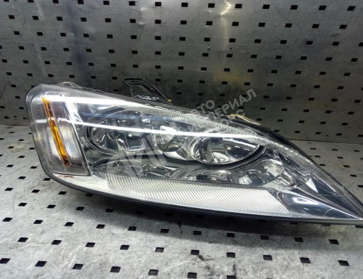 Фара правая Ford Focus II 2005-2008  Ford Focus Focus II 2005-2008