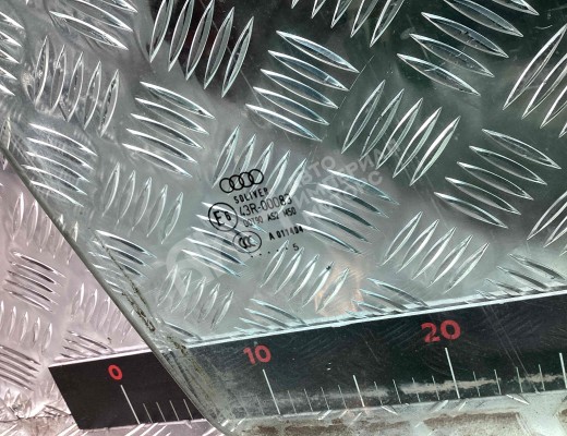 Стекло двери передней правой Audi A6 C5 (4B) 2001-2004 рестайлинг  Audi A6 A6 C5 (4B) 2001-2004 рестайлинг