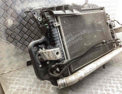 Передняя панель крепления облицовки (телевизор) Audi A6 C6 (4F) 2004-2008  Audi A6 A6 C6 (4F) 2004-2008