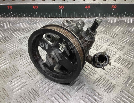 Насос гидроусилителя руля Toyota Corolla Verso II (AR10) 2004-2009  Toyota Corolla Verso Corolla Verso II (AR10) 2004-2009
