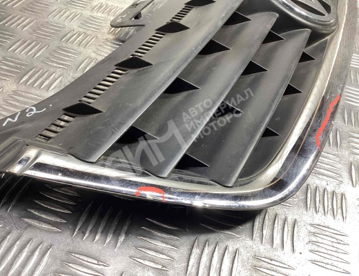 Решетка радиатора Volkswagen Touran I (1T) 2003-2006  Volkswagen Touran Touran I (1T) 2003-2006