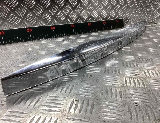 Накладка подсветки номера Peugeot 407 2004-2010  Peugeot 407 407 2004-2010