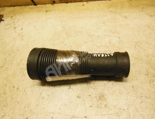 Патрубок впускного коллектора Opel Astra H 2004-2007  Opel Astra Astra H 2004-2007