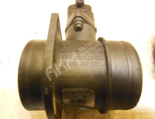Расходомер воздуха Volkswagen Touran I (1T) 2003-2006  Volkswagen Touran Touran I (1T) 2003-2006