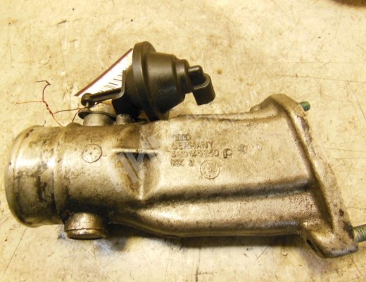 Заслонка дроссельная Audi A6 C5 (4B) 1997-2001  Audi A6 A6 C5 (4B) 1997-2001