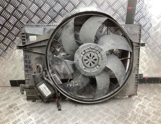 Вентилятор радиатора Mercedes C (W203) 2000-2004  Mercedes C C (W203) 2000-2004