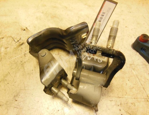 Петля крышки багажника Volkswagen Passat B6 (3C) 2005-2010  Volkswagen Passat Passat B6 (3C) 2005-2010