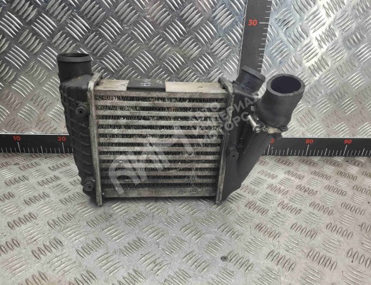 Интеркулер Audi A4 B7 (8EC, 8ED) 2004-2008  Audi A4 A4 B7 (8EC, 8ED) 2004-2008