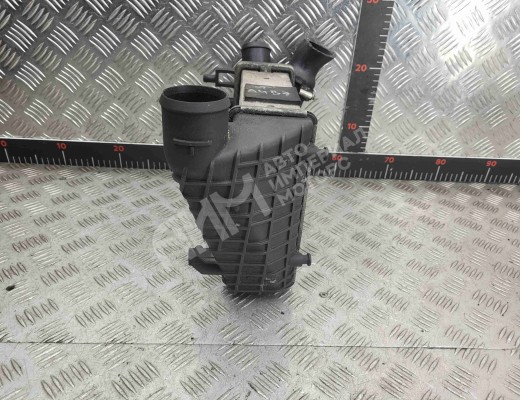 Интеркулер Audi A4 B7 (8EC, 8ED) 2004-2008  Audi A4 A4 B7 (8EC, 8ED) 2004-2008