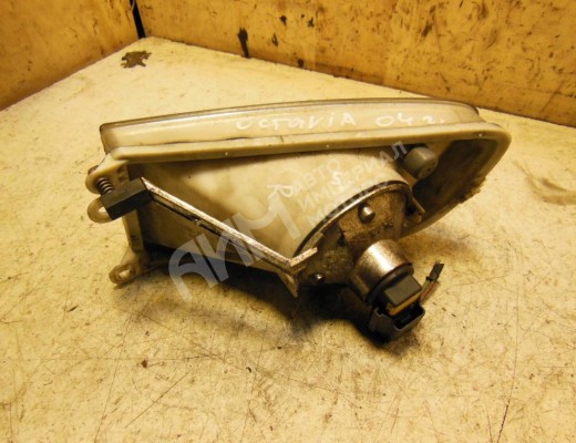Фара противотуманная правая Skoda Octavia A5 (1Z) 2004-2008  Skoda Octavia Octavia A5 (1Z) 2004-2008