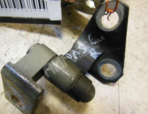 Петля двери передней правой Volkswagen Passat B6 (3C) 2005-2010  Volkswagen Passat Passat B6 (3C) 2005-2010