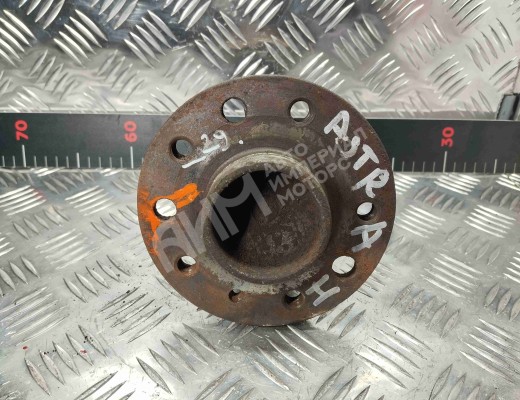 Ступица задняя левая Opel Astra H 2004-2007  Opel Astra Astra H 2004-2007