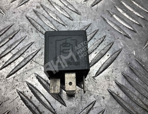Реле вентилятора Audi A4 B5 (8D) 1999-2001 рестайлинг  Audi A4 A4 B5 (8D) 1999-2001 рестайлинг