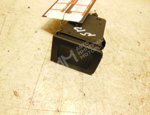 Кнопка подогрева заднего стекла Volkswagen Golf IV (1J) 1997-2004  Volkswagen Golf Golf IV (1J) 1997-2004