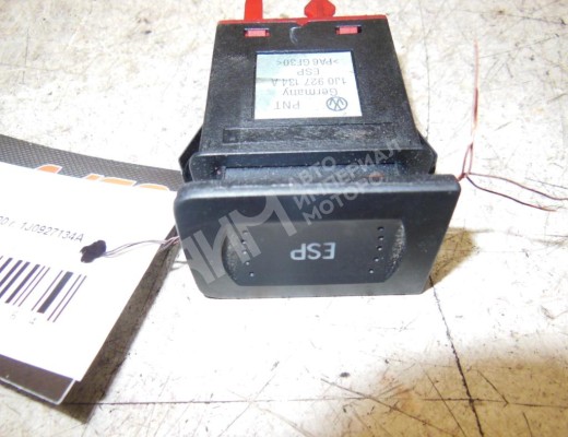 Кнопка антипробуксовочной системы (ABS/ESP) Volkswagen Golf IV (1J) 1997-2004  Volkswagen Golf Golf IV (1J) 1997-2004